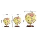 Globe Terrestre Antique en Bois de Chêne pour un Intérieur Rétro