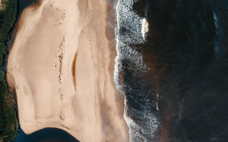 avec quoi faire de la neige dans un globe neige