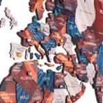 Carte Monde en Bois 3D Bordeaux et Bleu Nuit - vue 4