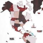 Carte du Monde Murale en Relief Rouge et Gris - vue 3