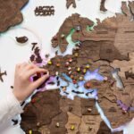 Carte du Monde 3D LED Noyer Foncé - vue 2