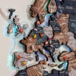 Carte du Monde en Bois avec LED Bleu Gris et Beige - vue 4
