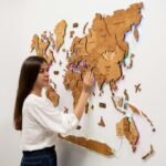 Carte du Monde en Bois LED Teinte Chêne