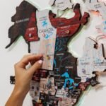 Mappemonde Murale LED Rouge et Gris - vue 3