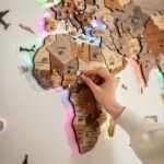 Carte du Monde en Bois 3D LED Fond Acrylique - vue 3