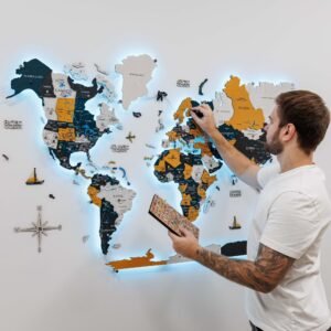 Carte du Monde en Bois Lumineuse Moutarde et Bleu