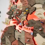 Grande Carte du Monde en Bois LED Tons Fusion - vue 2