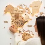 Carte du Monde en Bois XXL LED Bois Doré - vue 2