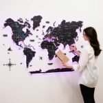 Carte du Monde Murale Noire LED en Bois 3D - vue 4