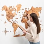 Carte du Monde en Relief Bois Teinte Chêne - vue 4