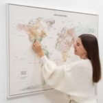 Tableau Carte du Monde Coloré Toile à Épingler