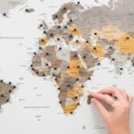 Carte du Monde à Épingler Toile Tons Sable - vue 6